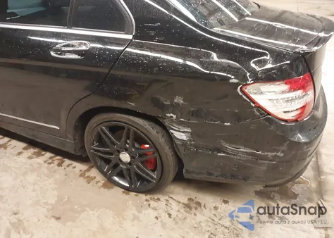 2013 Mercedes-Benz C 300 Sport 4Matic из США, поврежденный, VIN WDDGF8AB0DR250955